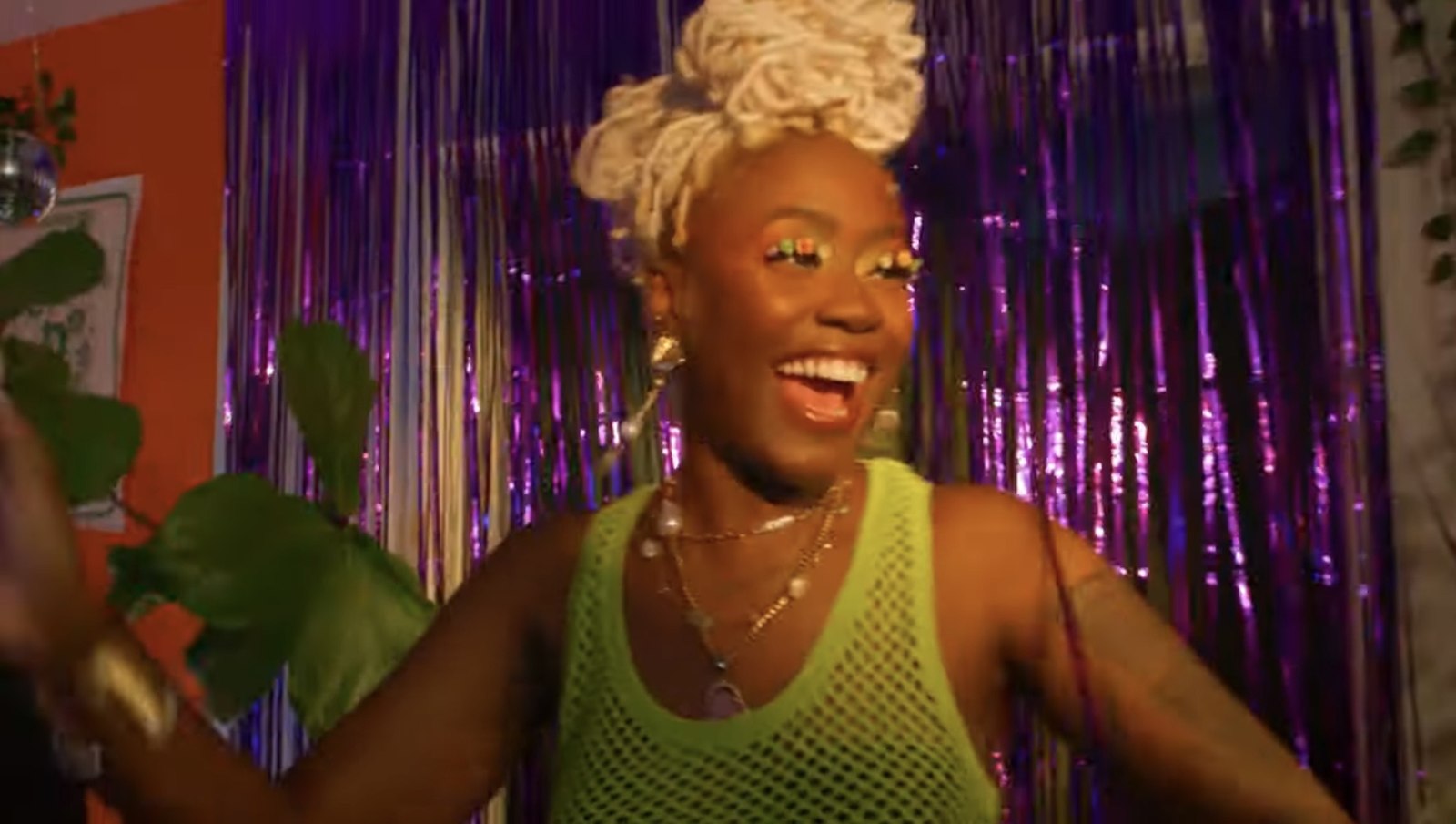 Music video set design, still 2